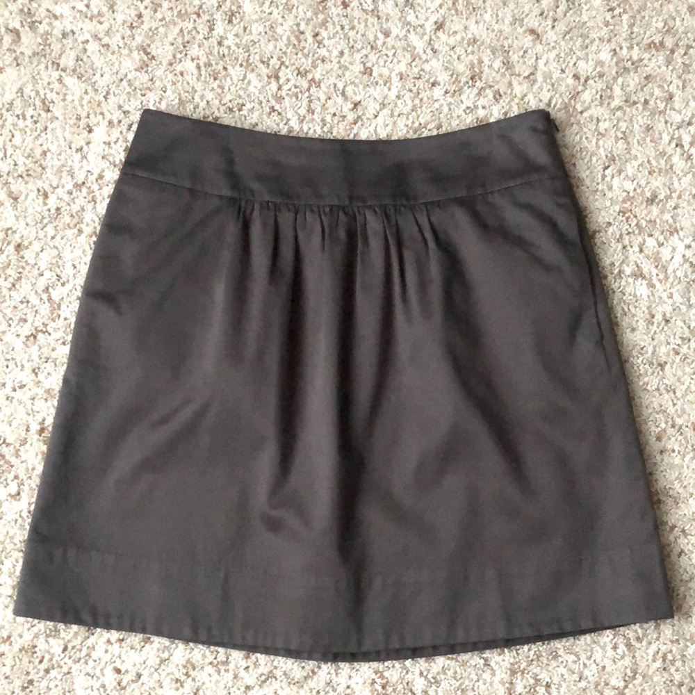 LOFT pleated skirt with pockets